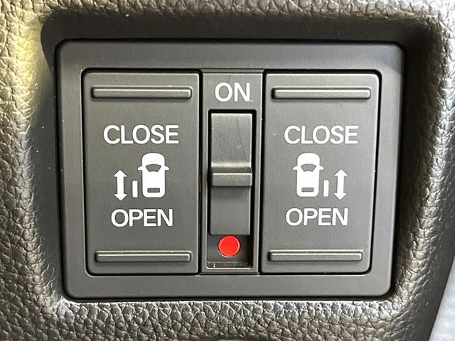 HONDA N BOX CUSTOM 2023 Image 31