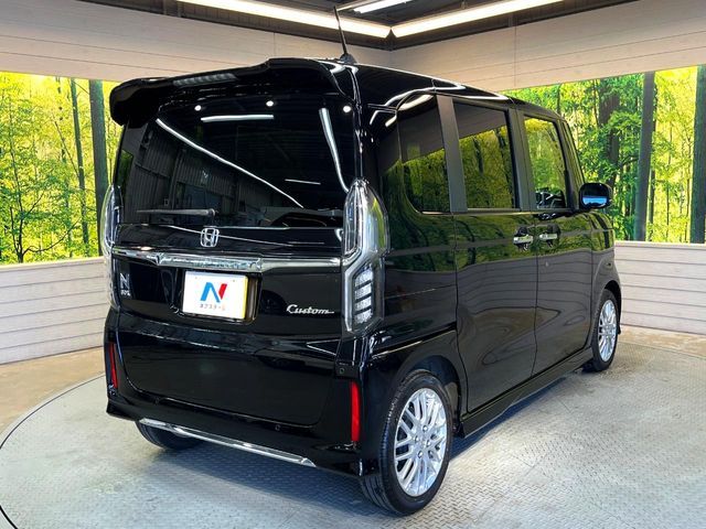 HONDA N BOX CUSTOM 2023 Image 31