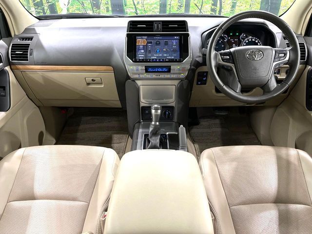 TOYOTA LANDCRUISER PRADO 2022 Image 31