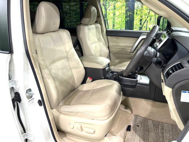 TOYOTA LANDCRUISER PRADO 2022 Image 31