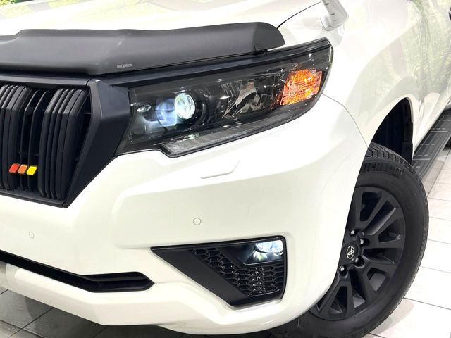 TOYOTA LANDCRUISER PRADO 2022 Image 31