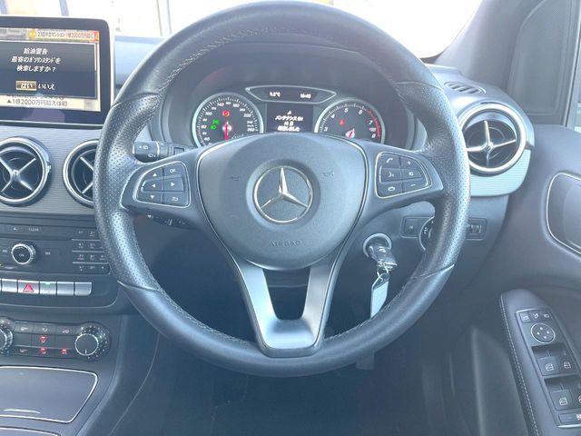 MERCEDES BENZ B CLAS 2016 Image 31