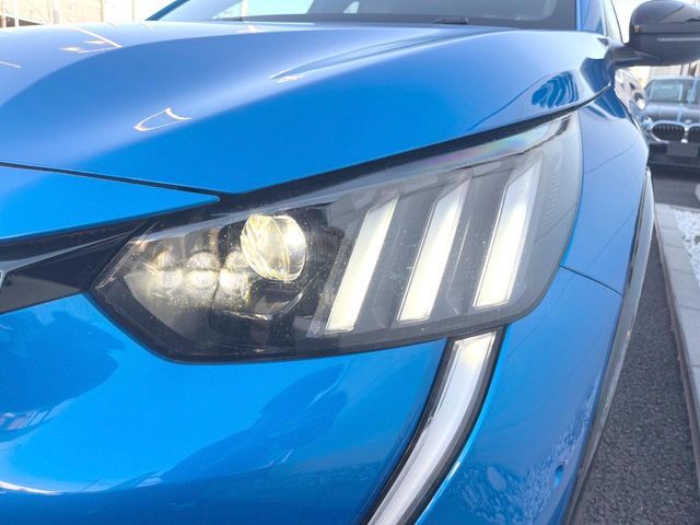 PEUGEOT 208 2020 Image 31