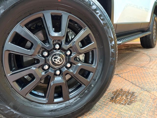 TOYOTA LANDCRUISER 250 2025 Image 31