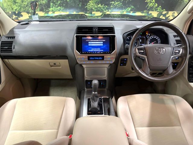 TOYOTA LANDCRUISER PRADO 2020 Image 31