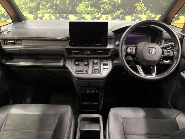 HONDA STEPWAGON E:HEV SPAD 2022 Image 31