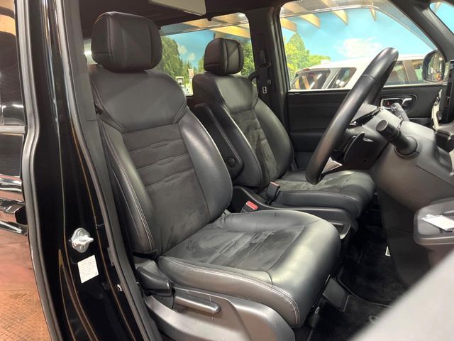 HONDA STEPWAGON E:HEV SPAD 2022 Image 31