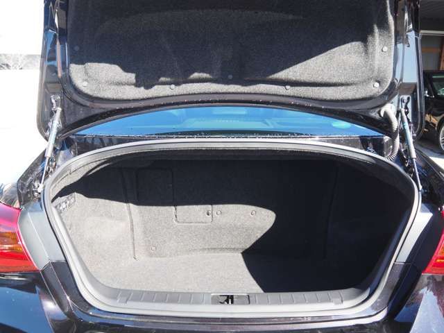 NISSAN FUGA HYBRID 2015 Image 31