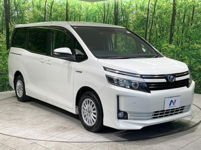 TOYOTA VOXY HYBRID 2015 Image 31