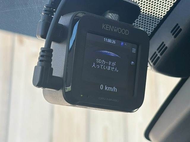 TOYOTA PRIUS 2017 Image 31