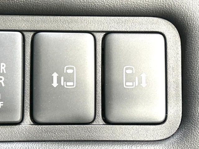 MITSUBISHI DELICA D:5 4WD 2024 Image 31