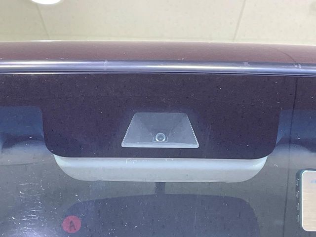 HONDA N BOX 2019 Image 31