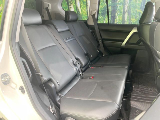 TOYOTA LANDCRUISER PRADO 2024 Image 31