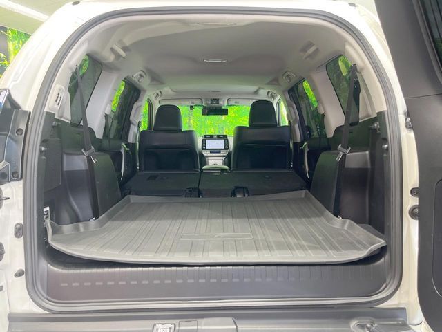 TOYOTA LANDCRUISER PRADO 2024 Image 31