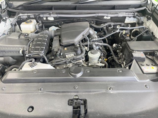 TOYOTA LANDCRUISER PRADO 2024 Image 31