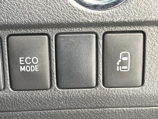 TOYOTA VELLFIRE 2012 Image 31