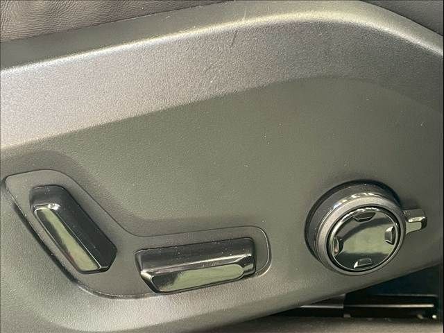 VOLVO XC60 2021 Image 31