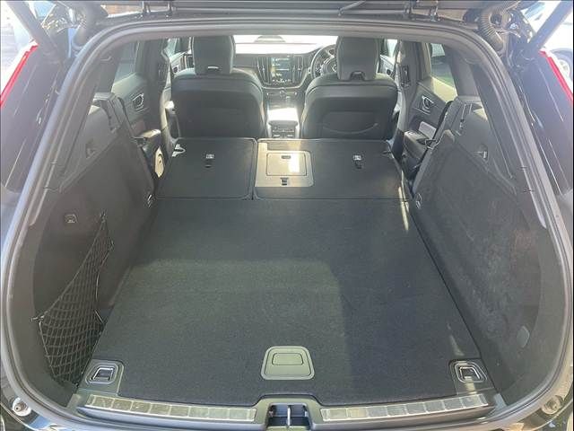 VOLVO XC60 2021 Image 31