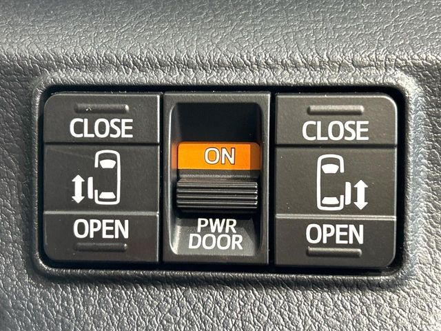 TOYOTA SIENTA HYBRID 2019 Image 31