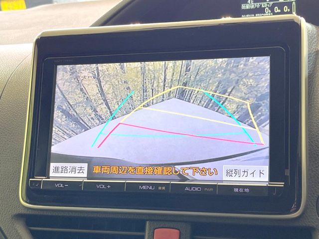 TOYOTA VOXY 2014 Image 31