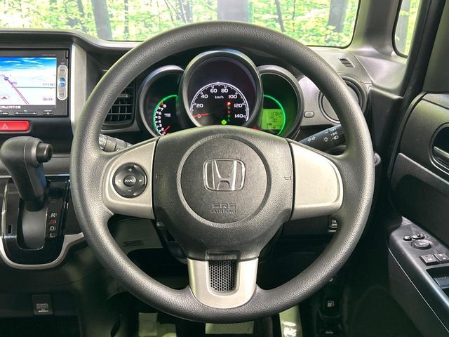 HONDA N BOX 2015 Image 31