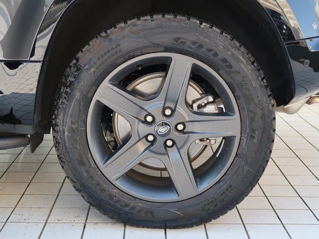 ROVER DEFENDER 2024 Image 31