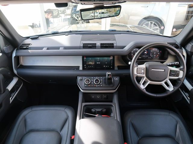 ROVER DEFENDER 2024 Image 31