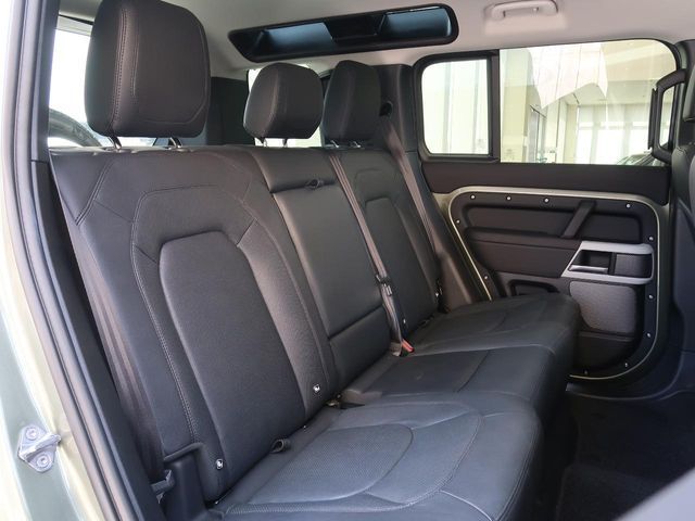 ROVER DEFENDER 2024 Image 31