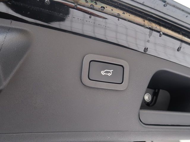 JAGUAR E-PACE 2018 Image 31