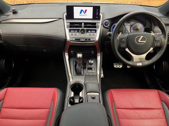 TOYOTA LEXUS NX300H AWD 2019 Image 31