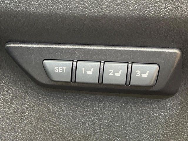 TOYOTA LEXUS NX300H AWD 2019 Image 31