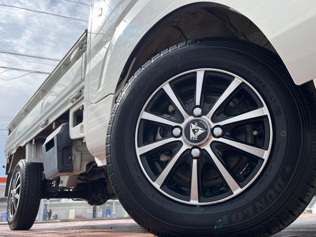 DAIHATSU HIJET TRUCK 4WD 2017 Image 31