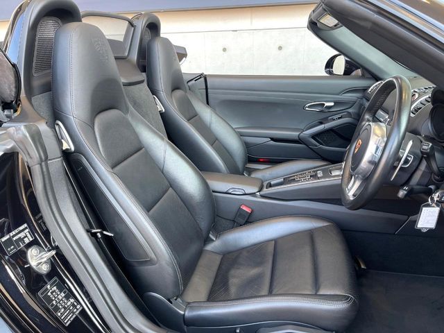 PORSCHE BOXSTER 2016 Image 31