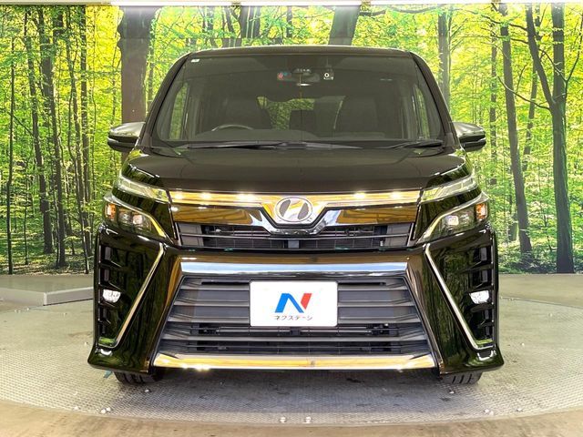 TOYOTA VOXY 2018 Image 31