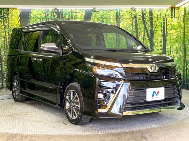 TOYOTA VOXY 2018 Image 31
