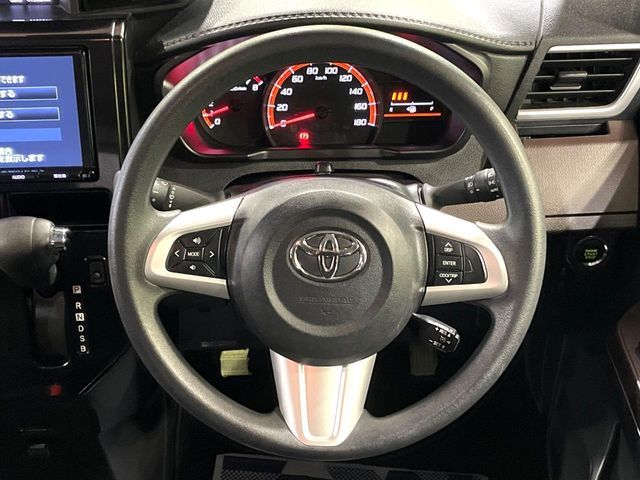 TOYOTA TANK 2017 Image 31