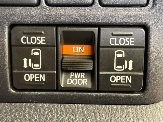 TOYOTA ESQUIRE 2019 Image 31