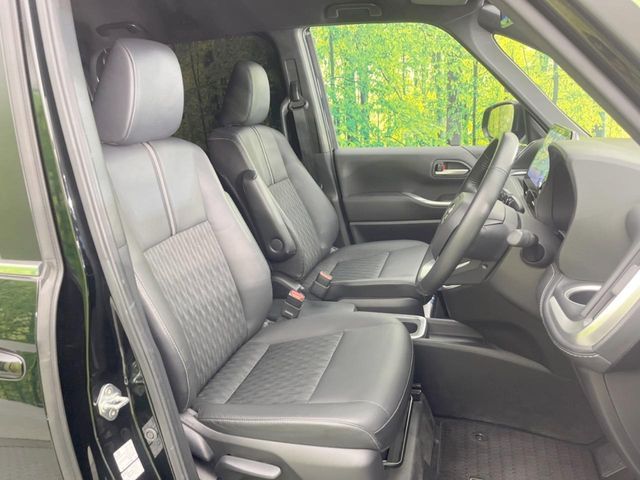 TOYOTA NOAH HYBRID 2022 Image 31