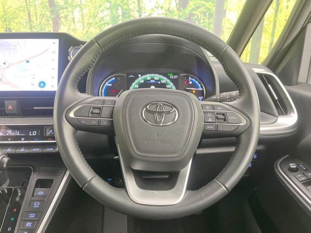 TOYOTA NOAH HYBRID 2022 Image 31