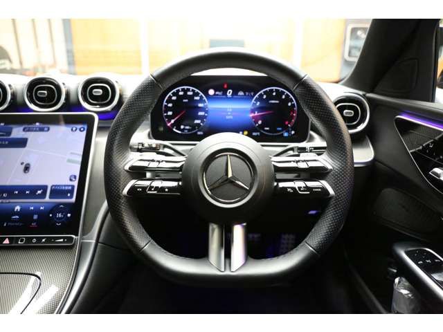 MERCEDES BENZ C CLAS 2024 Image 31