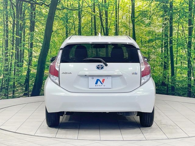 TOYOTA AQUA 2015 Image 31