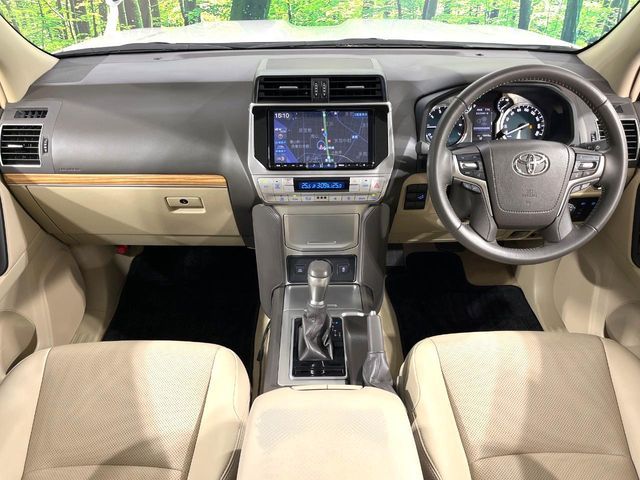 TOYOTA LANDCRUISER PRADO 2023 Image 31