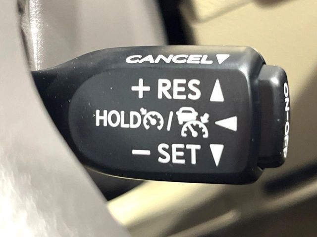 TOYOTA LANDCRUISER PRADO 2023 Image 31