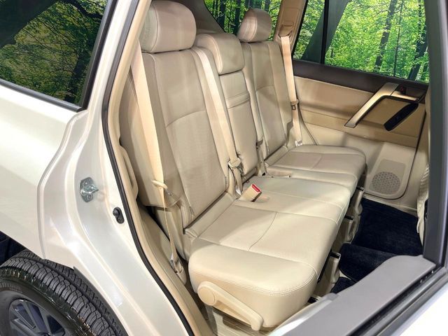 TOYOTA LANDCRUISER PRADO 2023 Image 31