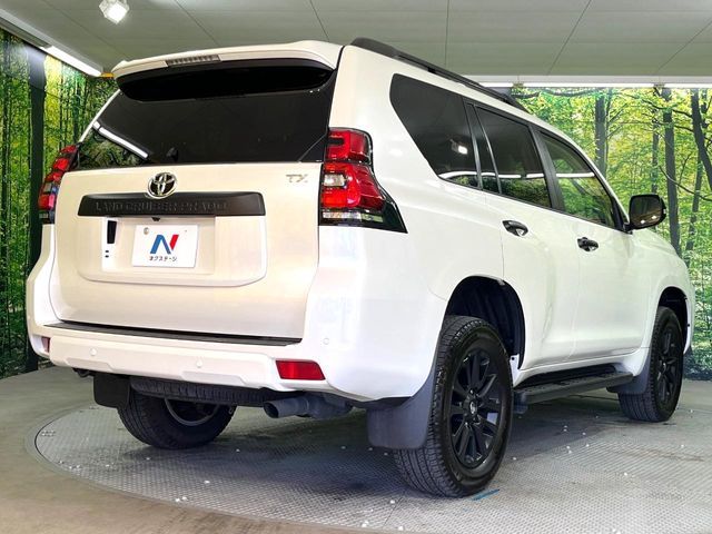 TOYOTA LANDCRUISER PRADO 2023 Image 31