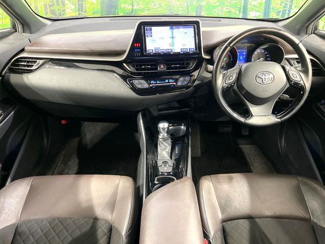 TOYOTA C-HR 2017 Image 31