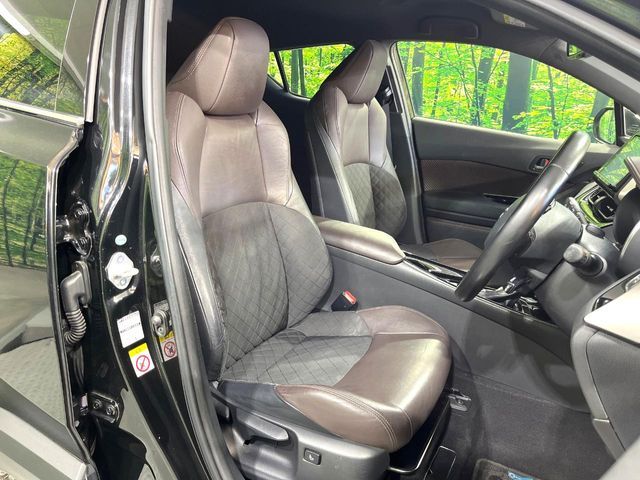 TOYOTA C-HR 2017 Image 31