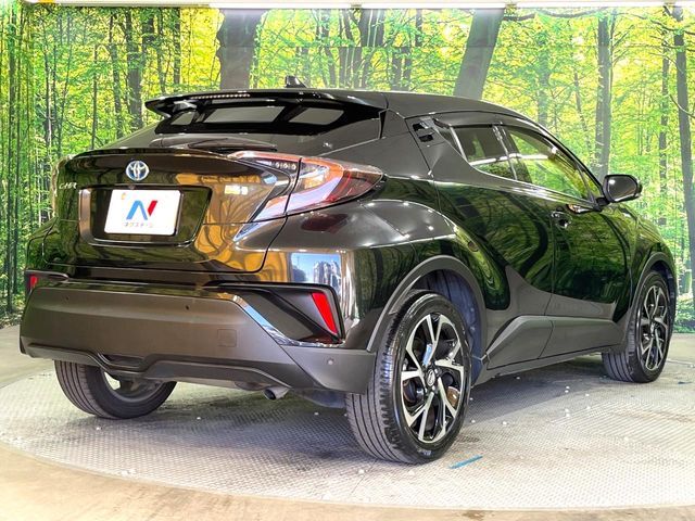 TOYOTA C-HR 2017 Image 31