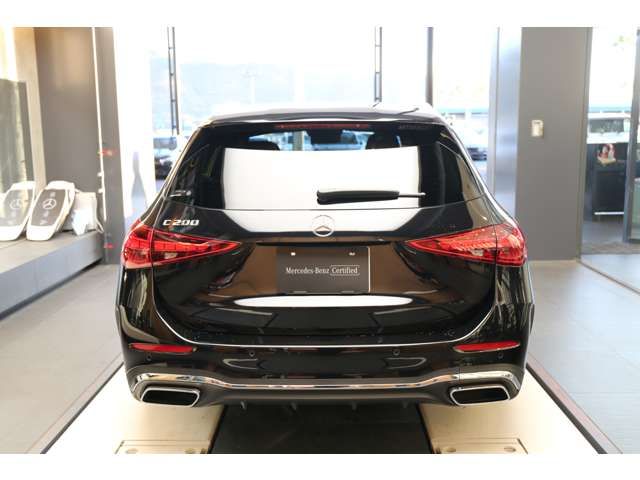 MERCEDES BENZ C CLAS 2024 Image 31