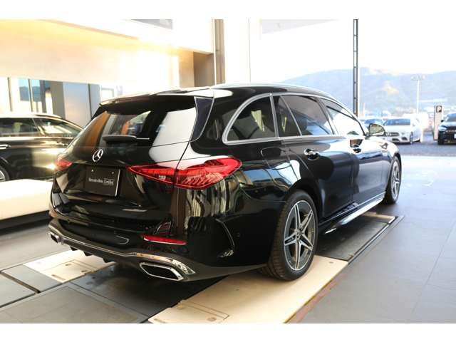 MERCEDES BENZ C CLAS 2024 Image 31